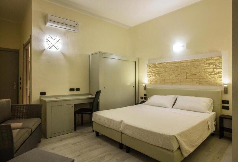 Отель Calamosca