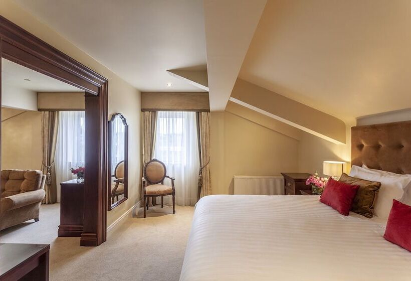 فندق Canal Court