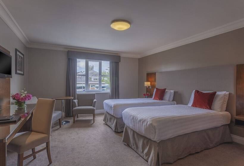 فندق Canal Court