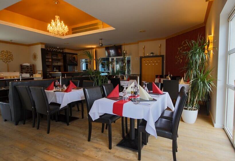 Check Inn Hotel Merseburg