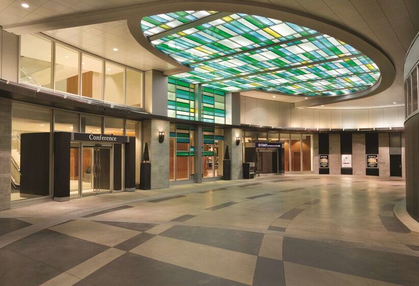 Coast Coal Harbour Vancouver Hotel By Apa