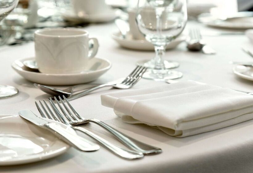 Coast Coal Harbour Vancouver Hotel By Apa