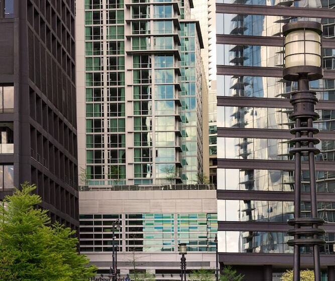 Coast Coal Harbour Vancouver Hotel By Apa