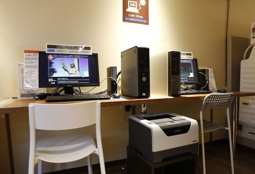 Капсульный Oтель Shinjuku Kuyakushomae Capsule