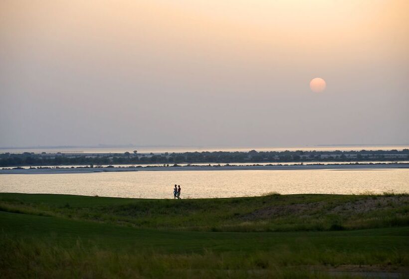 호텔 Crowne Plaza Yas Island, An Ihg