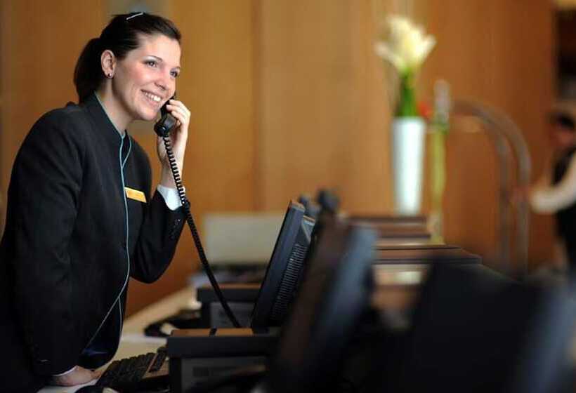 هتل Crowne Plaza Yas Island, An Ihg