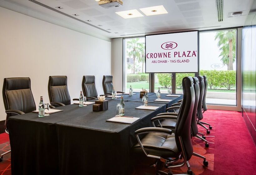 هتل Crowne Plaza Yas Island, An Ihg