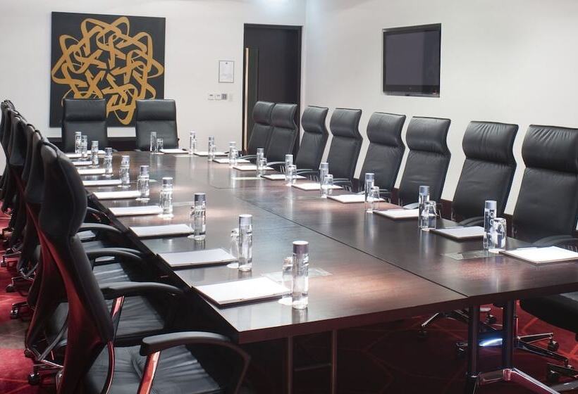 호텔 Crowne Plaza Yas Island, An Ihg