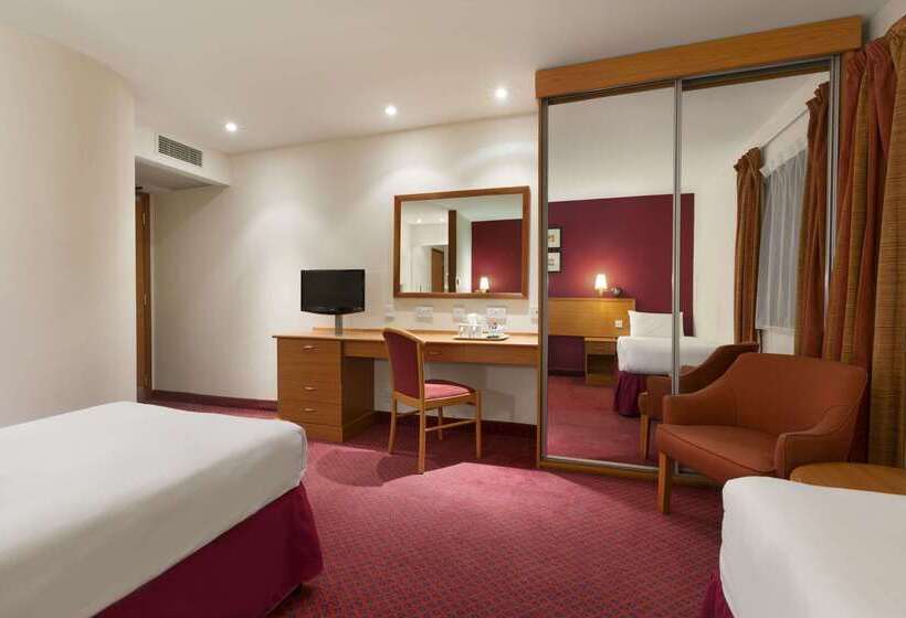 ホテル Days Inn Stevenage North