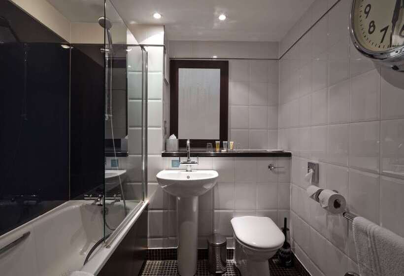 فندق De Vere Horsley Estate