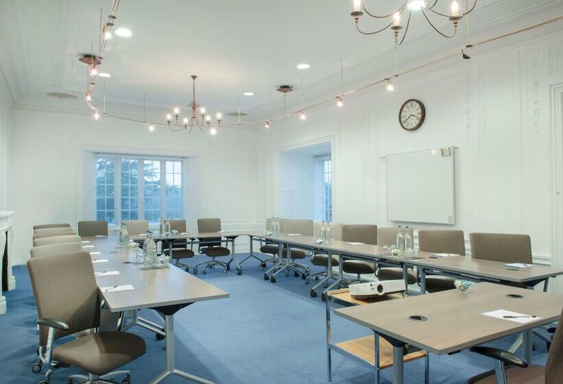 فندق De Vere Horsley Estate