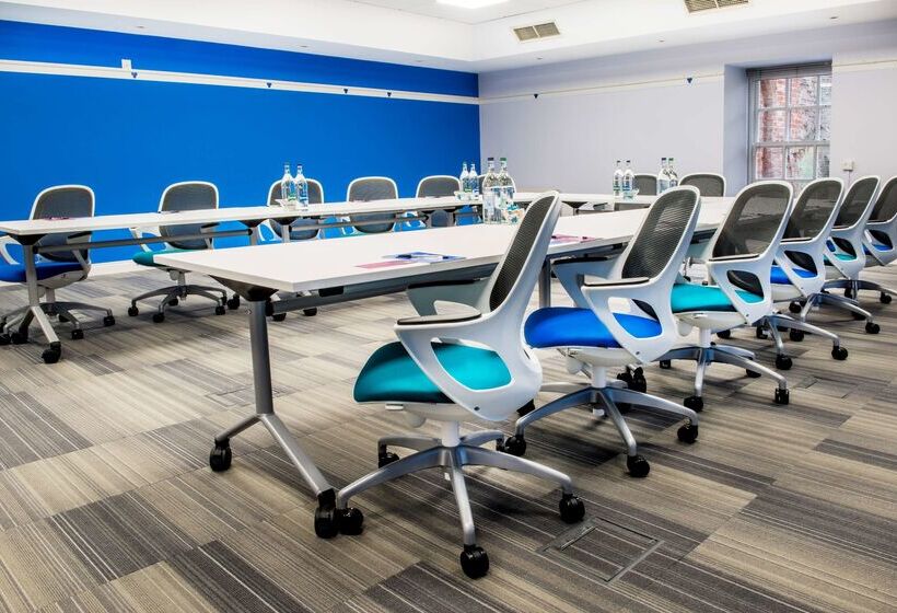 فندق De Vere Horsley Estate