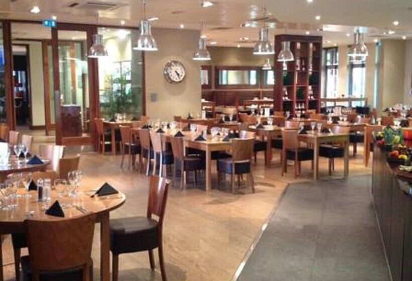 فندق De Vere Horsley Estate