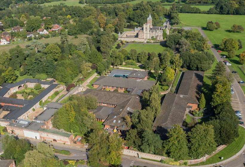 فندق De Vere Horsley Estate