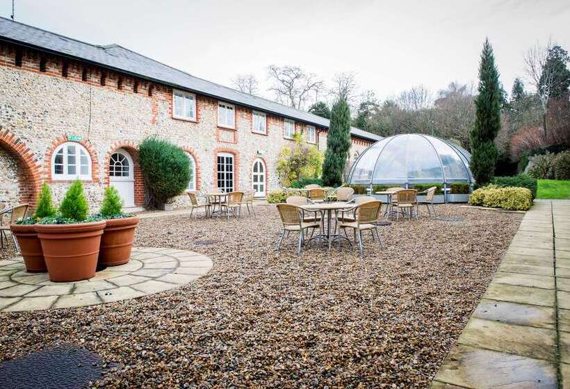 فندق De Vere Horsley Estate