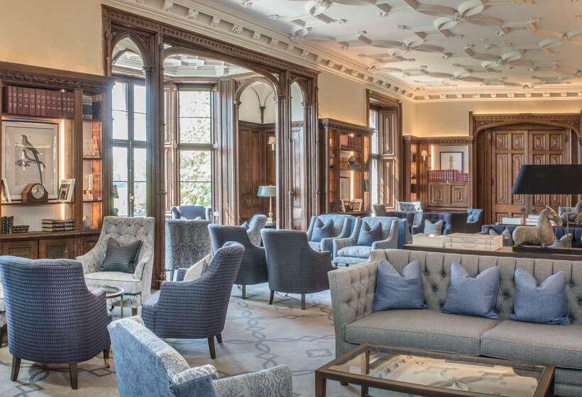 Отель De Vere Latimer Estate