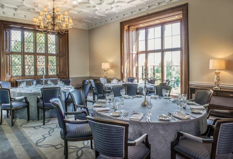 Отель De Vere Latimer Estate