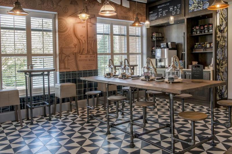 Отель De Vere Latimer Estate