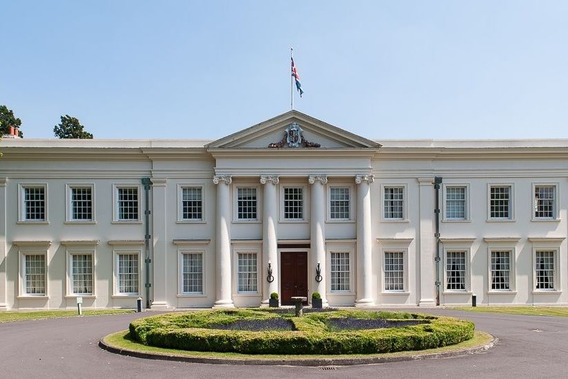 Отель Sunningdale Park Ascot