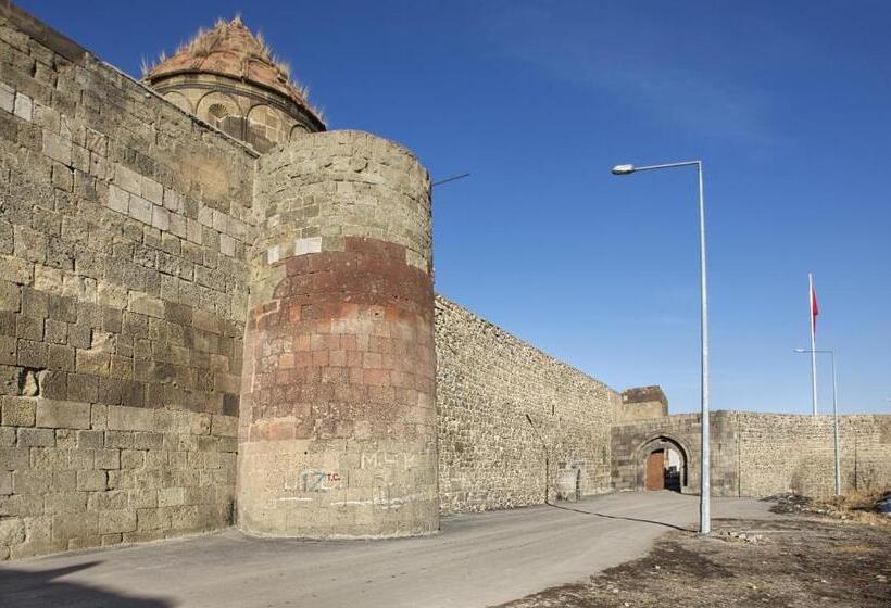 هتل Dedeman Palandoken Ski Lodge