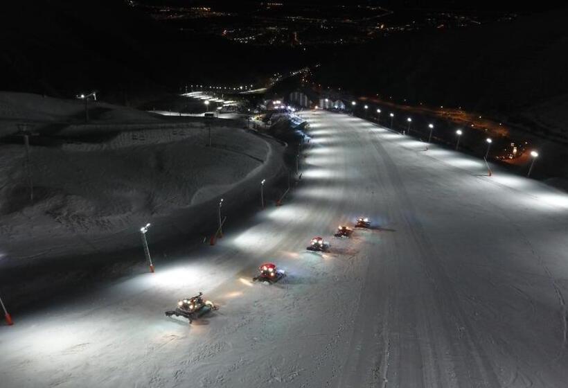 فندق Dedeman Palandoken Ski Lodge