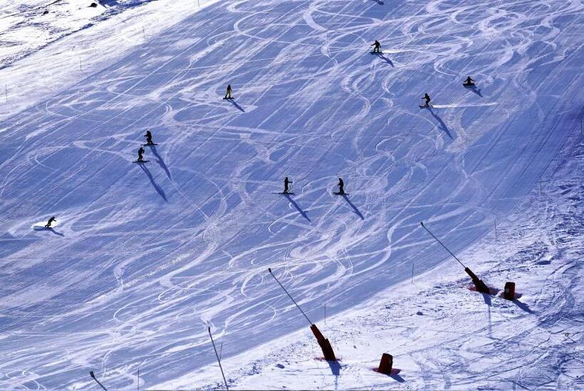 فندق Dedeman Palandoken Ski Lodge