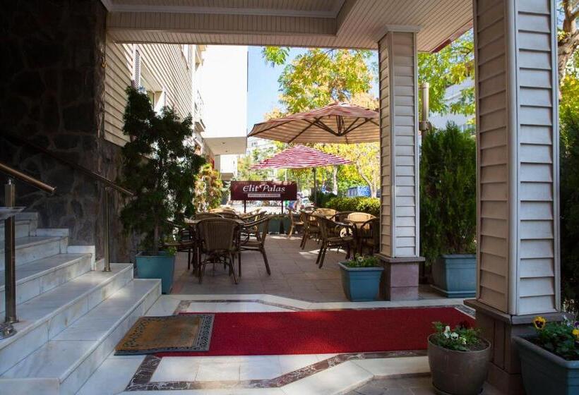 Hotel Elit Palas
