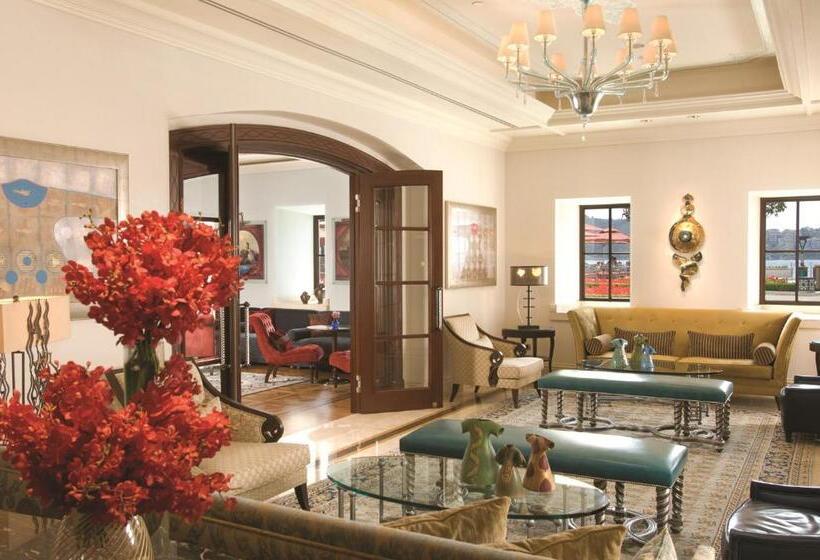 Four Seasons Hotel Istanbul At The Bosphorus