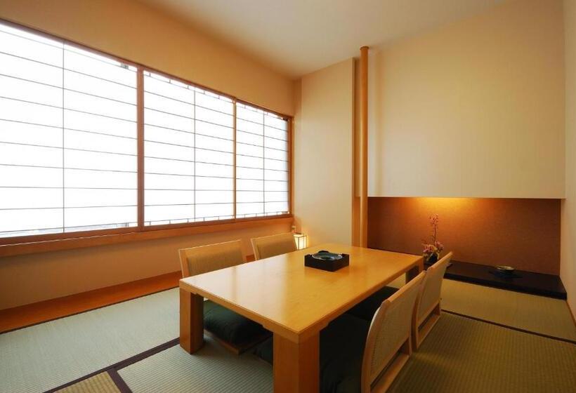 Отель Grand Arc Hanzomon