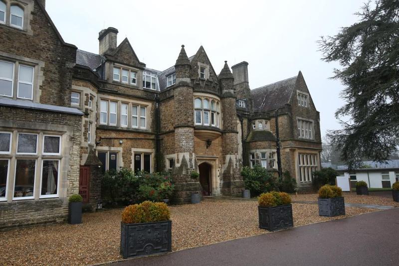 فندق Hartsfield Manor