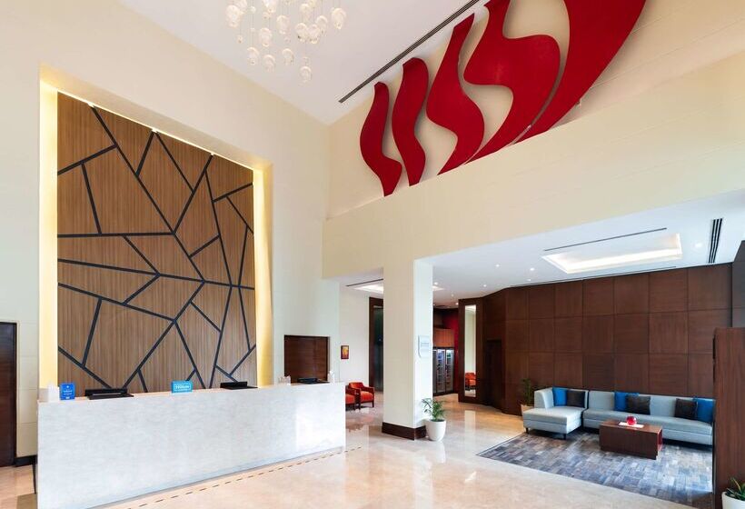 Отель Hilton Garden Inn New Delhi/saket