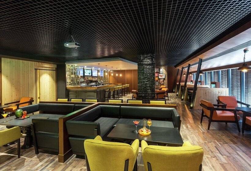 Отель Hilton Garden Inn New Delhi/saket