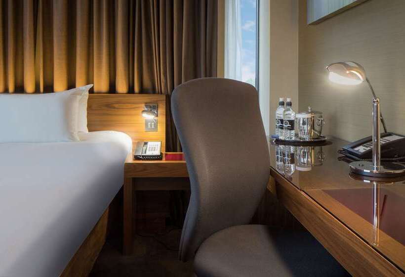 호텔 Hilton Liverpool City Centre