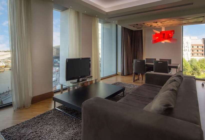 호텔 Hilton Liverpool City Centre