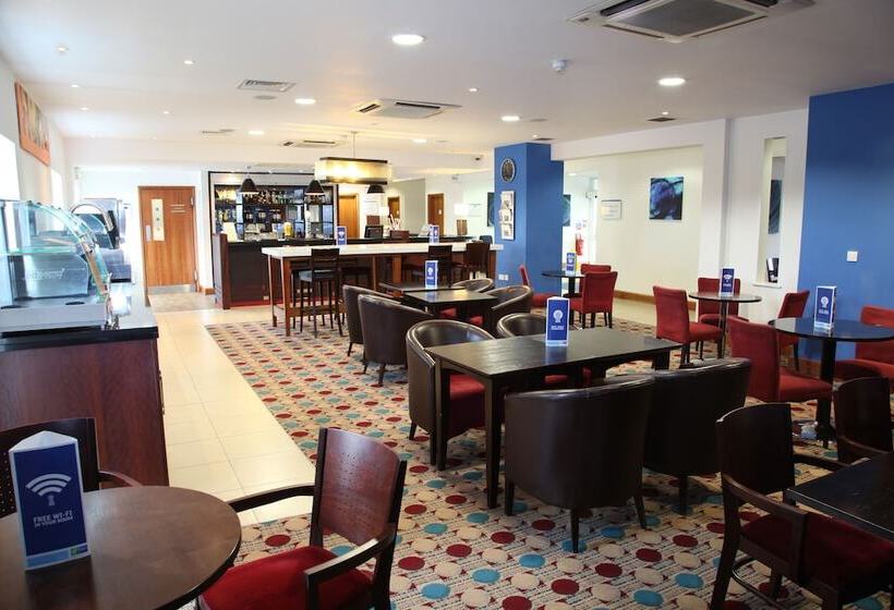 هتل Holiday Inn Express Braintree, An Ihg