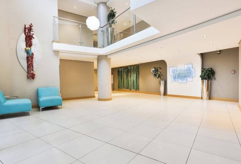호텔 Holiday Inn Express Durban   Umhlanga, An Ihg