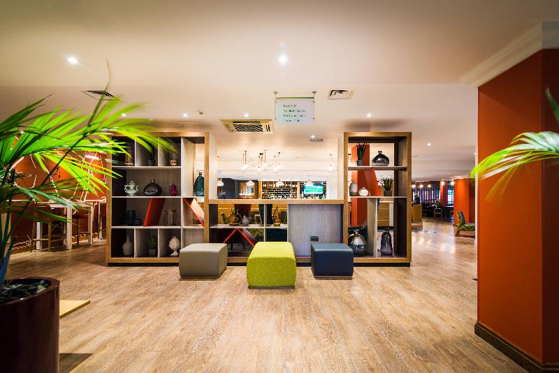 Отель Holiday Inn Stoke On Trent M6 Jct15, An Ihg