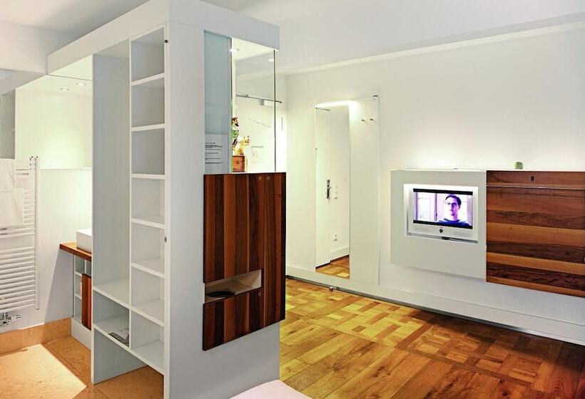 Hopper Hotel St. Josef