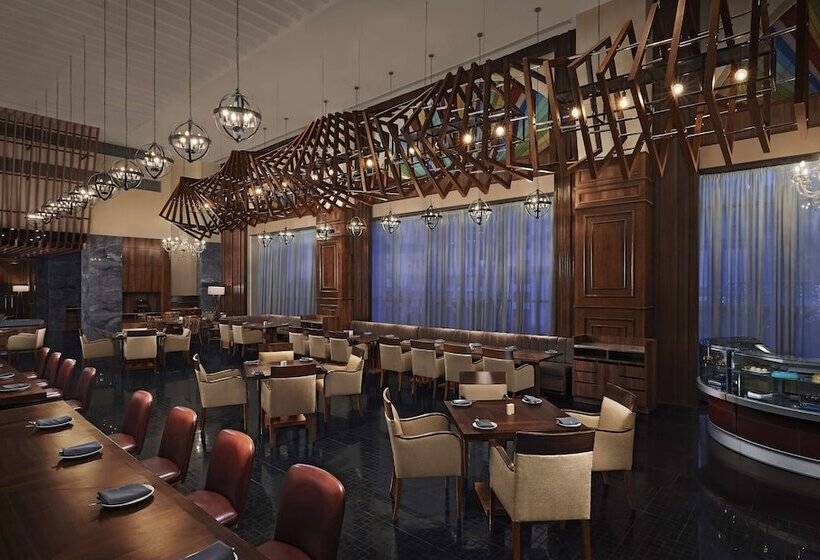 Отель Hyatt Centric Janakpuri New Delhi