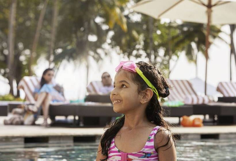 Отель Hyatt Centric Janakpuri New Delhi