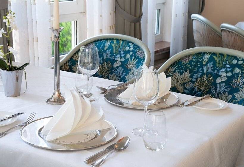 ホテル Landhaus Wacker