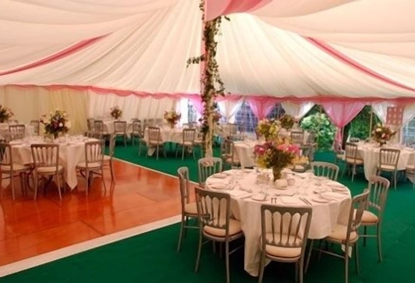 فندق Lanteglos Country House