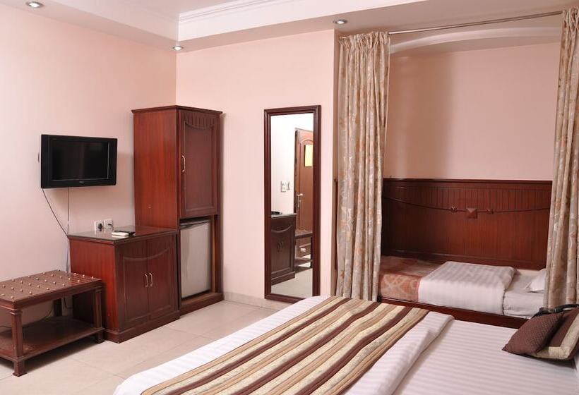 酒店 Legend International