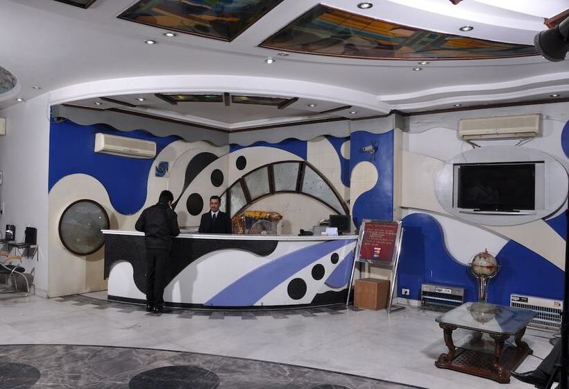 酒店 Legend International