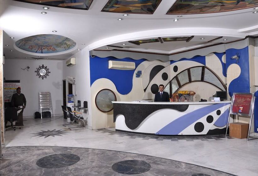 酒店 Legend International