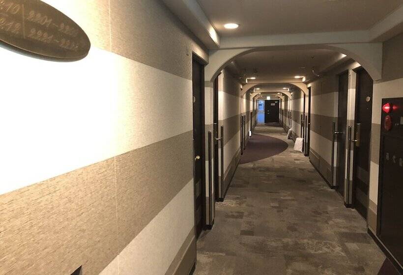 Отель Listel Shinjuku