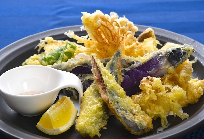 Отель Listel Shinjuku