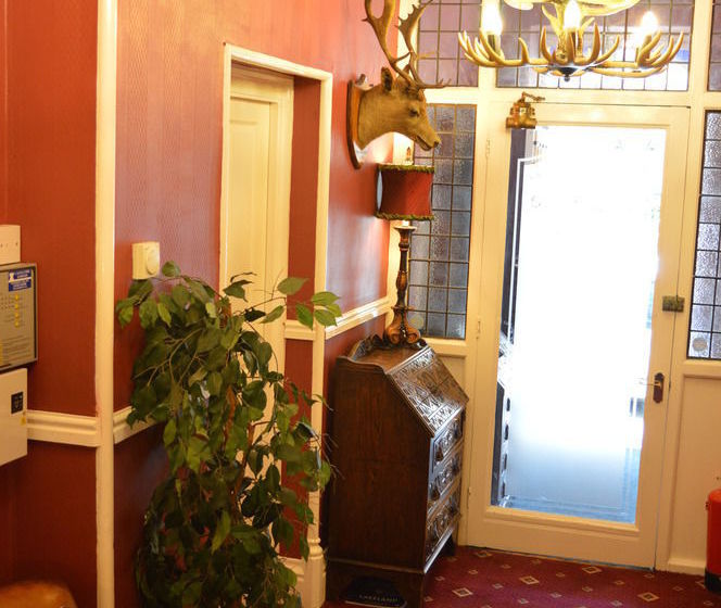 Отель Lonsdale House