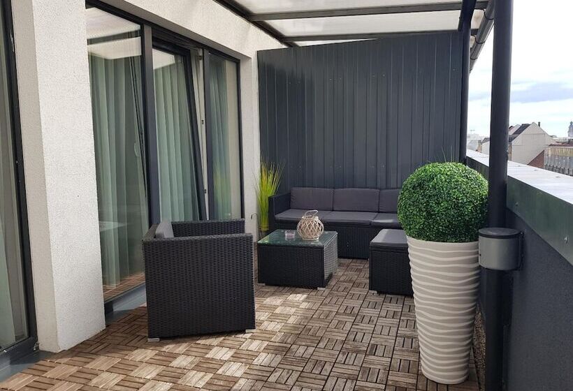 Luise Mannheim   By Superfly Hotels