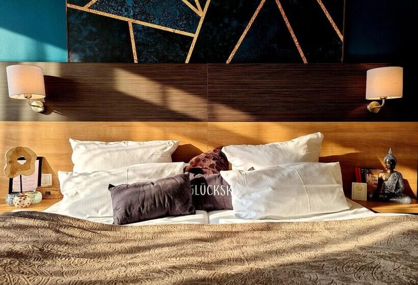 Luise Mannheim   By Superfly Hotels